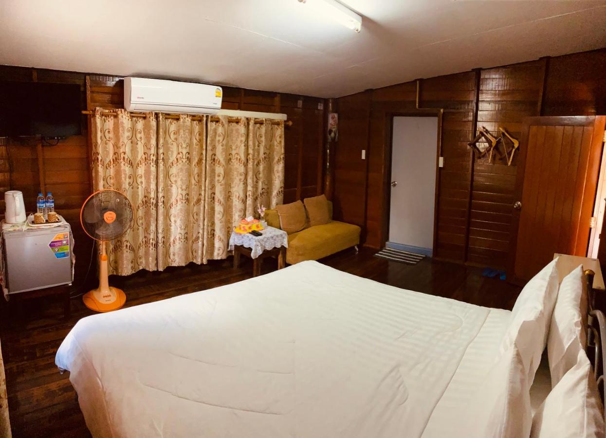 Banthai Guesthouse 佛丕 外观 照片